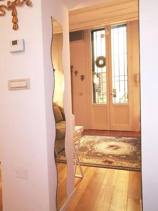 Bologna Boutique Home 0*,